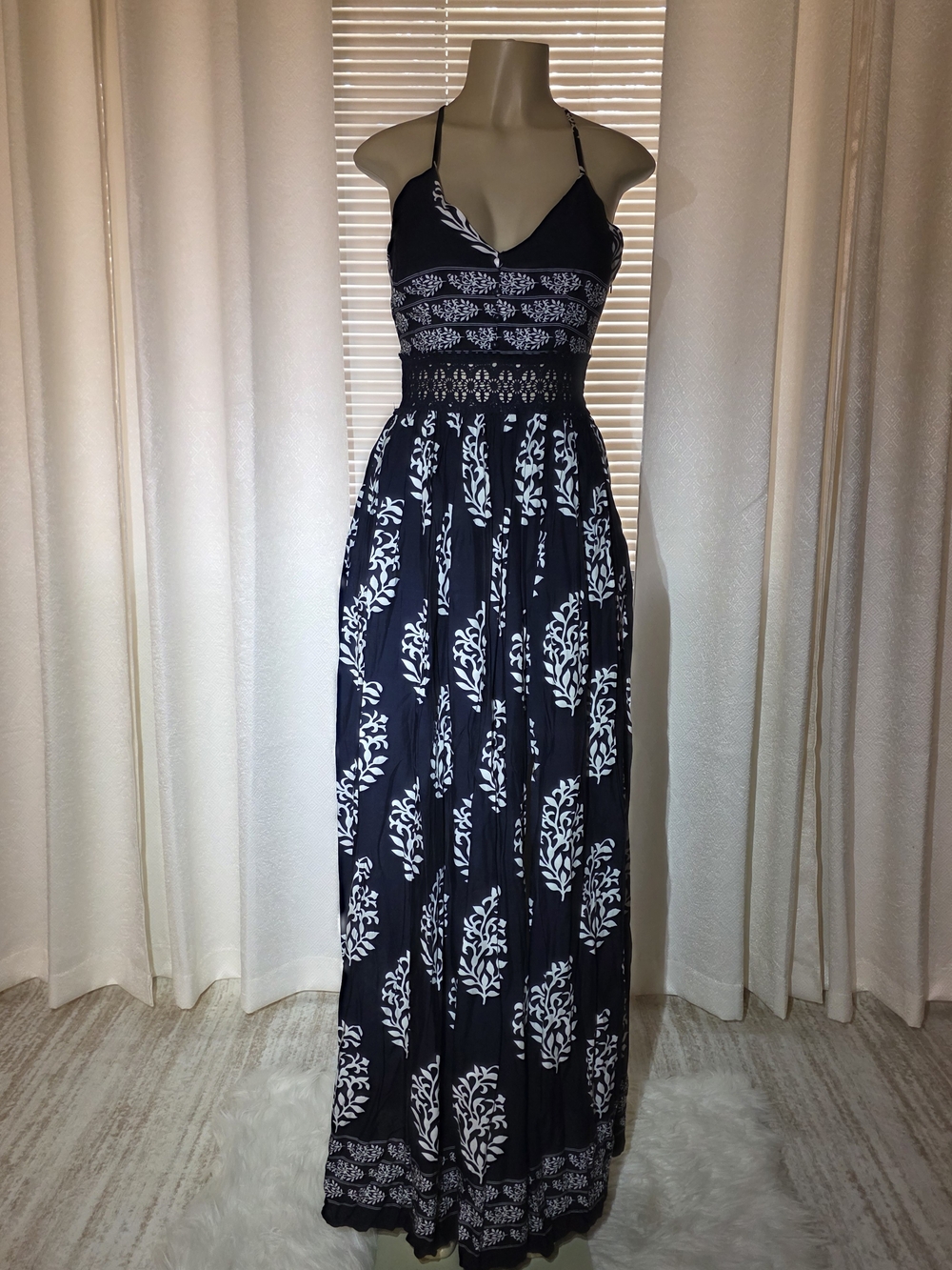 Fashion Nova Maxi Dress in Blue & White